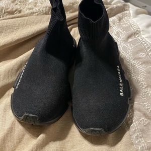 Worn but still looks new has sand dust on them but can be wiped off.